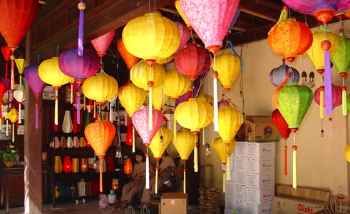Hoi An decorative multi-coloured lantern festival to welcome New Year